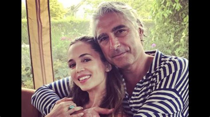 Eliza Dushku Age, Husband, Movies, Wedding, Instagram, bio.