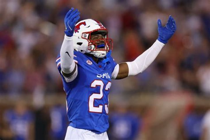 Feron Hunt Net Worth: Details About Draft, Smu, Contract, Height, Stats - SarkariResult