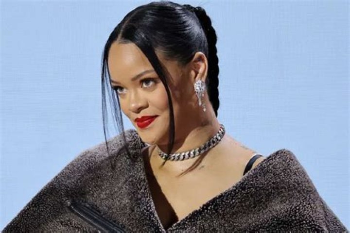 Rihanna Net Worth : Details About Earnings, Songs, House, Income, Career - SarkariResult